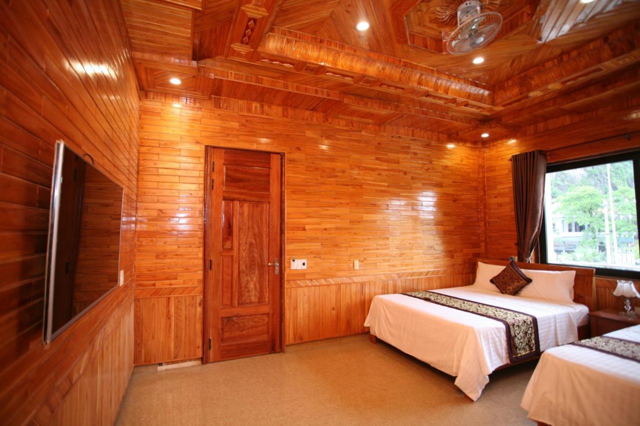 Sky Hotel Phong Nha Exterior photo
