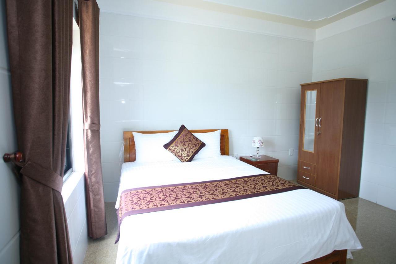 Sky Hotel Phong Nha Exterior photo